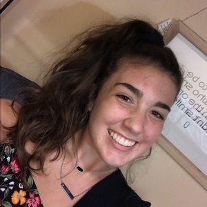 Meet your Posher, Haylee